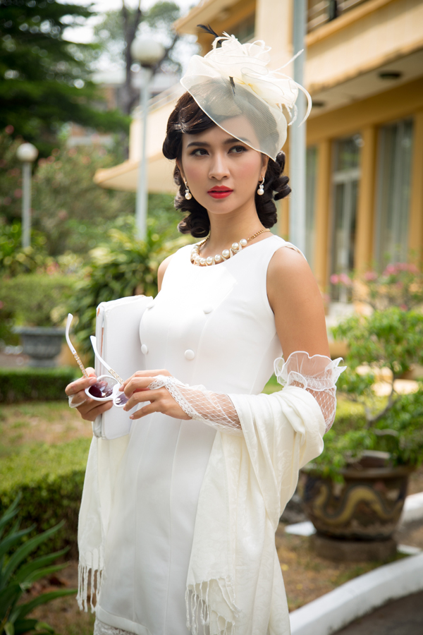 Kim Tuyến xinh đẹp trong tạo hình đệ nhất kỹ nữ Sài Gòn xưa